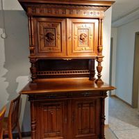 Eindrucksvoller, antiker Nussbaum Schrank