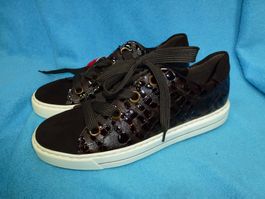 SNEAKER BRAUN MIT DRUCK NEU ETIKETT UK 7,5 DICKE SOHLE ARA
