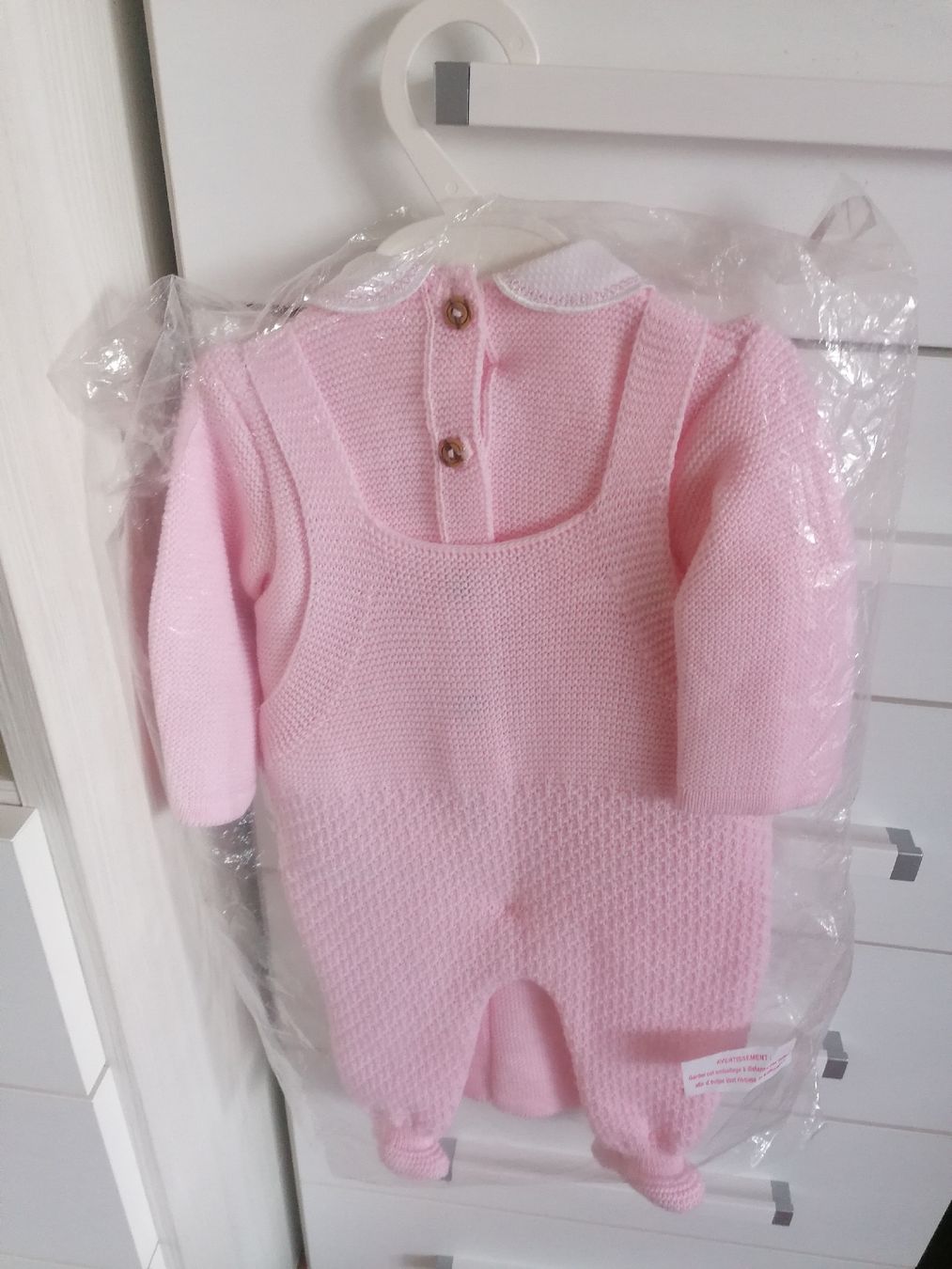 Vestiti & Gonne: Salopette con cappellino 12 mesi – Nuovo e nell'imballaggio originale da Rovio venduto da Mozam89 1
