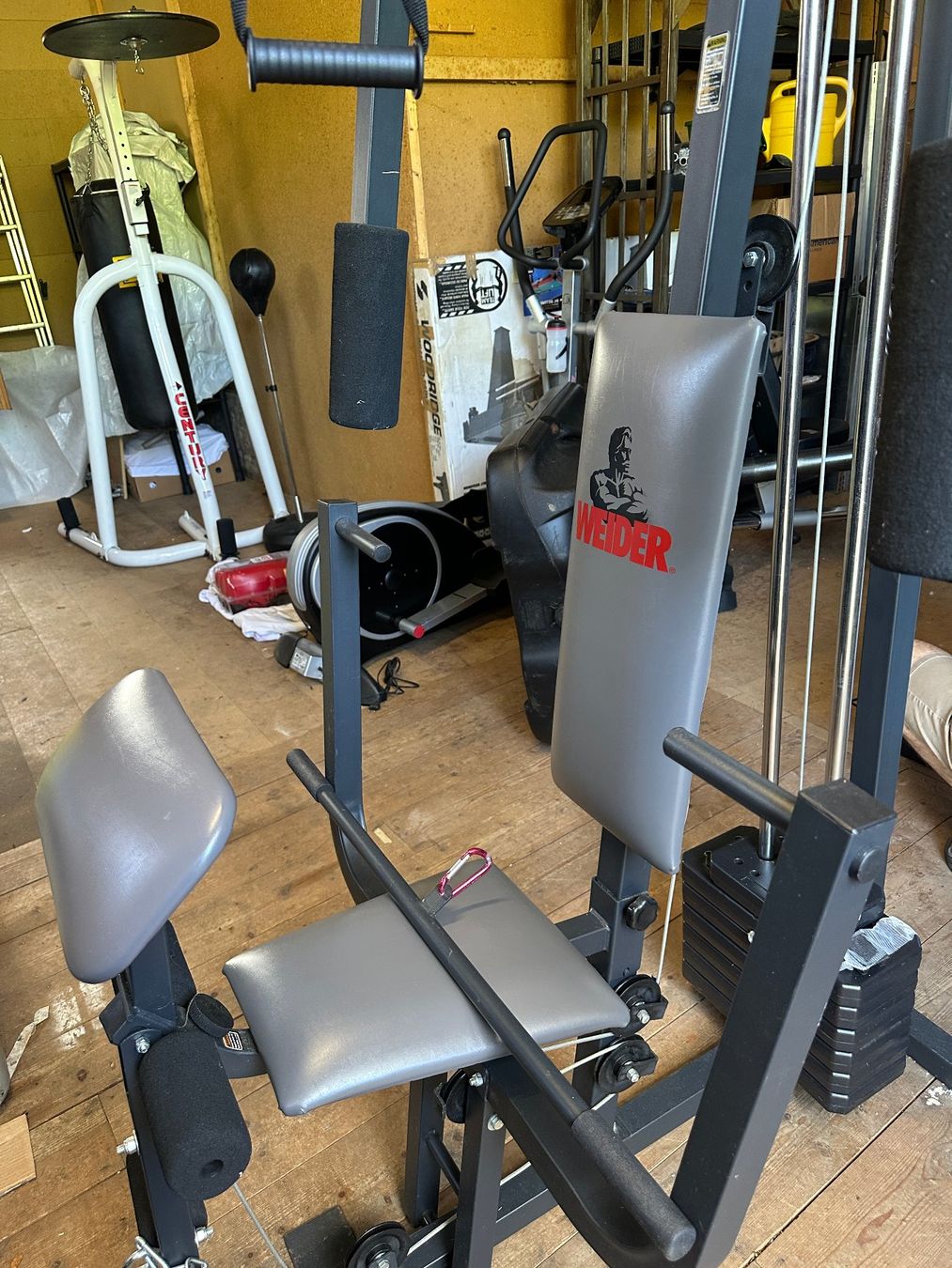 Vélos d'appartement: Weider Multifunktions-Kraftstation mit Gewichtsblock – D'occasion à Bennau par Santolina 4