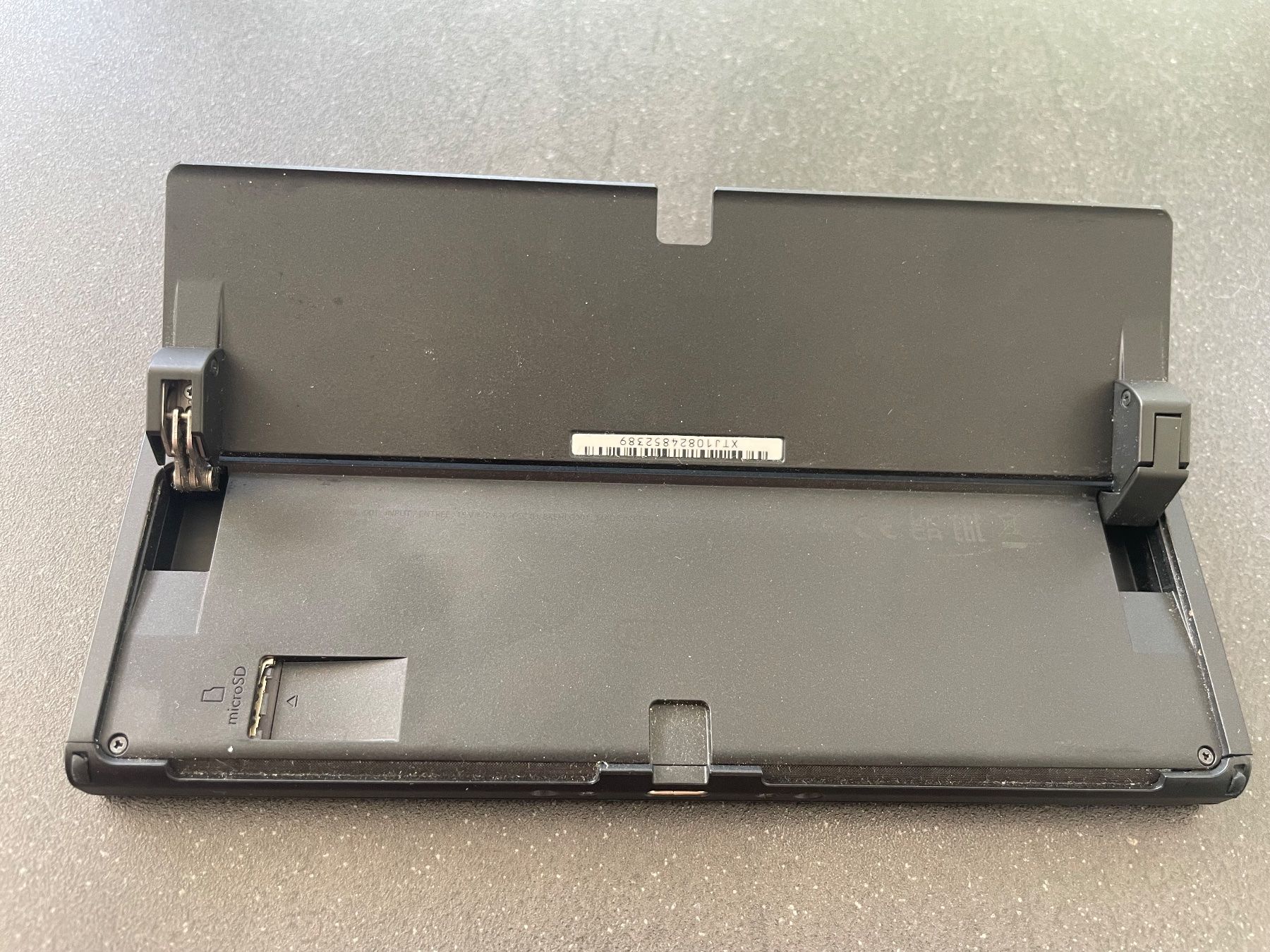 Nintendo Konsolen: Nintendo Switch Oled Model Defekt – Gebraucht aus Dällikon von buyandbehappy 2