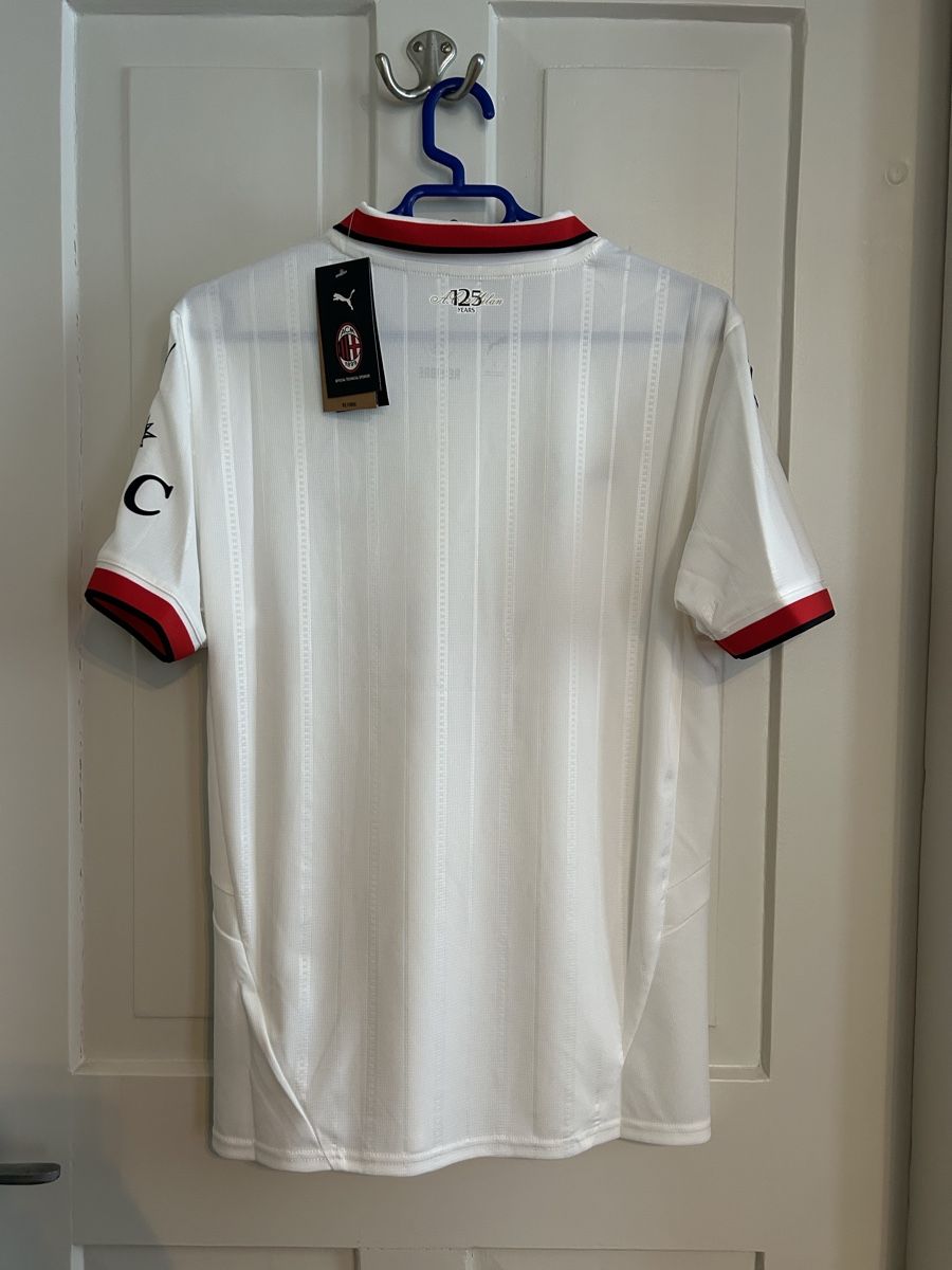 Puma Canottiere & Pantaloni: Trikot AC Milan – Nuovo e nell'imballaggio originale da Gümmenen venduto da H-F-S 1