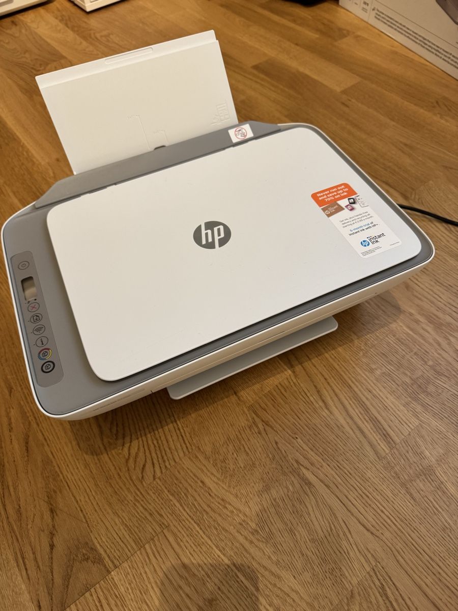 Hewlett Packard Stampanti: HP DeskJet 2720e All-in-One Drucker  – Usato da Küsnacht ZH venduto da Reaktorz 1