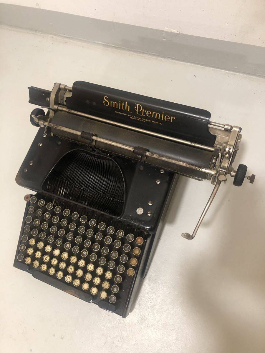 Schreibmaschinen: Machine à écrire ancienne Smith Premier No 10 - vintage – Gebraucht aus Lausanne von Stephaniesdressing 3