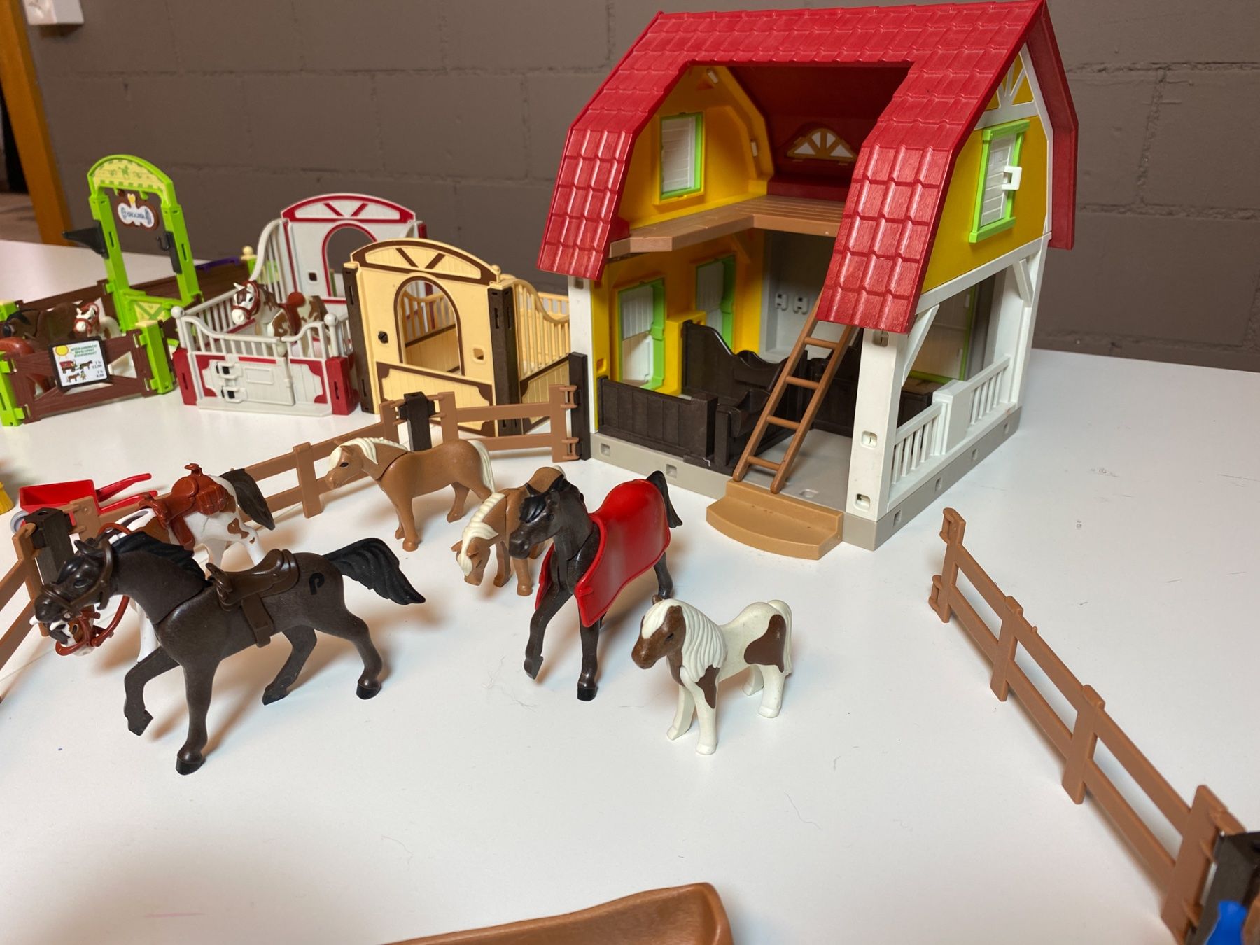 Giocattoli: Playmobil Ponyhof diverses Material – Usato da Sarnen venduto da exxusu 9