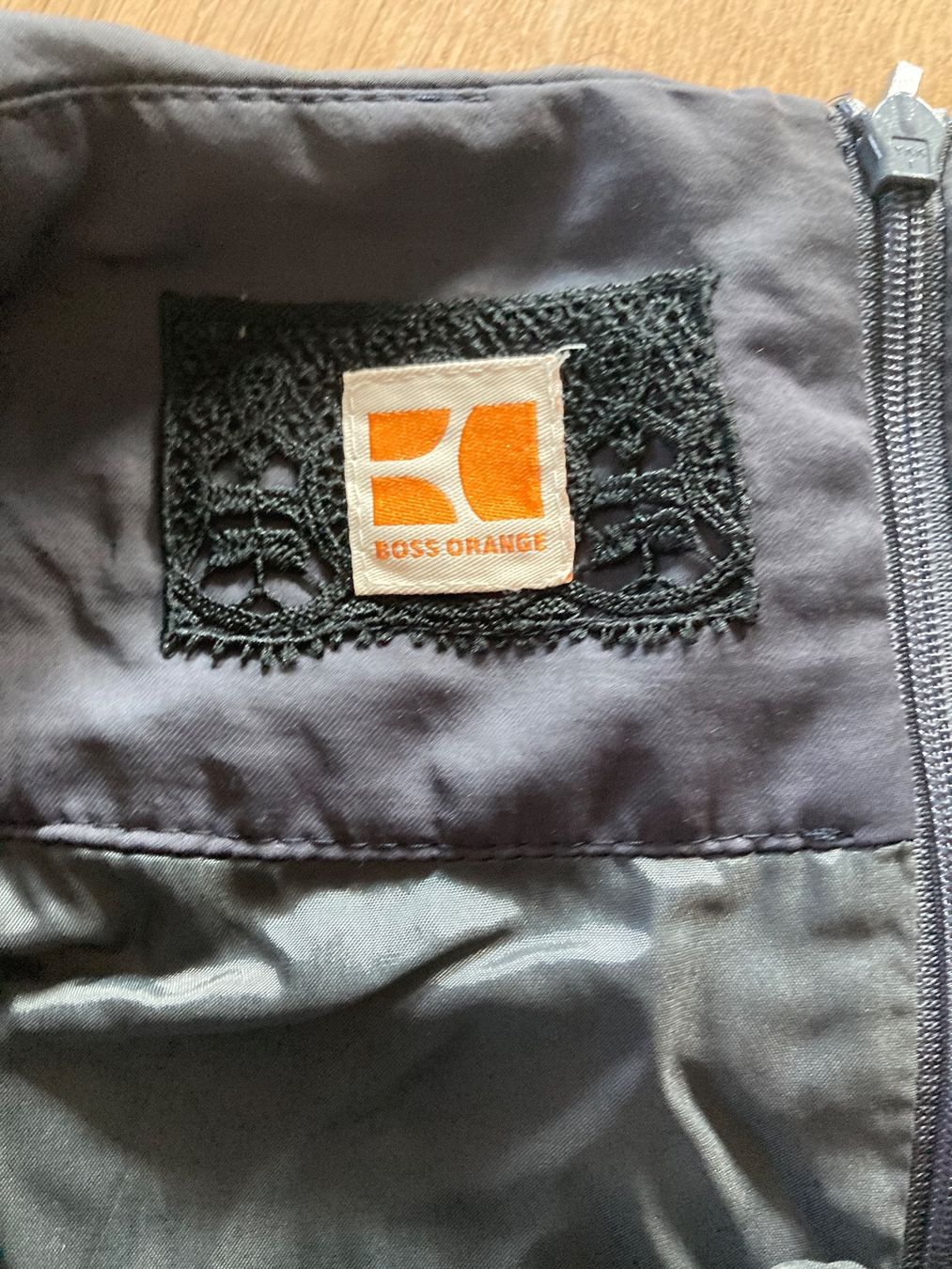 Hugo Boss Gonne: Boss Orange Rock – Usato da Zürich venduto da san_qzr2 4
