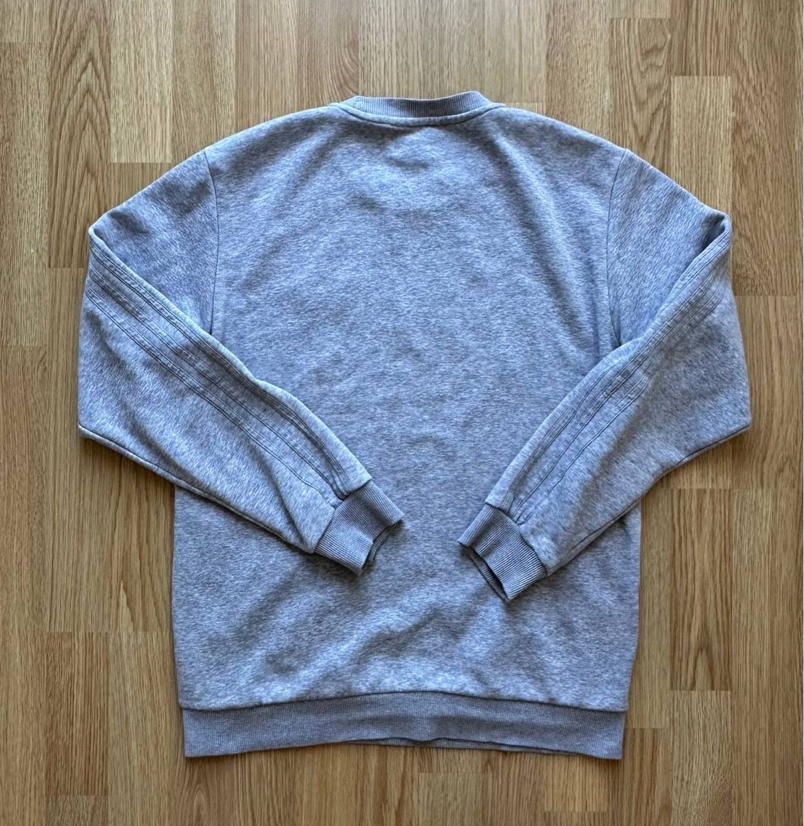 Adidas Pullover & Sweatshirts: Adidas Originals Pullover  – Gebraucht aus Pfäffikon ZH von Nataliia. 4