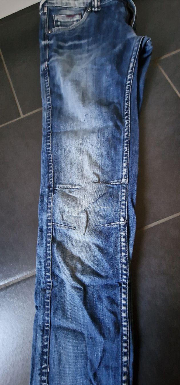 Tommy Hilfiger Jeans: Tommy Hilfiger Jeans – Nuovo (secondo la descrizione) da Oftringen venduto da bin_2wk8 3