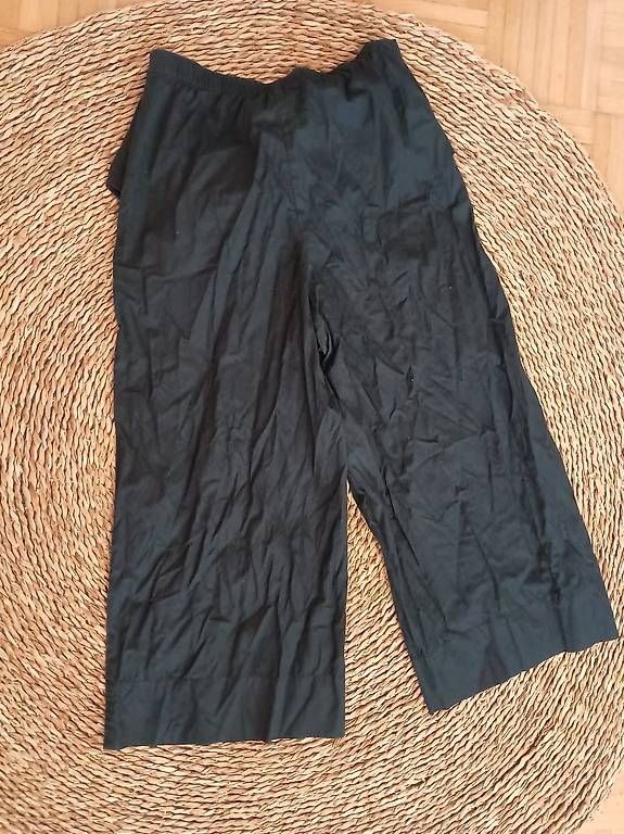 Sisley Pantaloni: Leichte Hose mit Wrapdetail von Sisley – Usato da Zürich venduto da Melianea 4