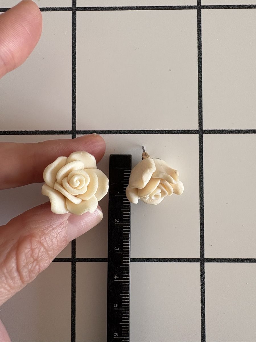 Orecchini pendenti & Orecchini a lobo: Orecchini a rosa eleganti e alla moda – Nuovo e nell'imballaggio originale da Zürich venduto da cla_y52m 3