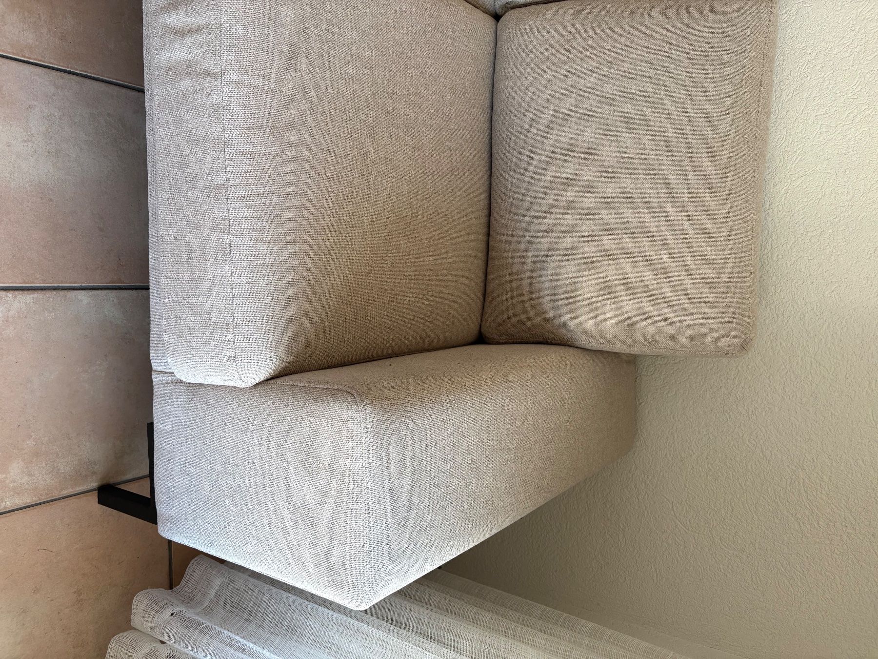 Livique Divani: ZWEI neuwertige Livique Sofa – Usato da Rüti ZH venduto da socali 4