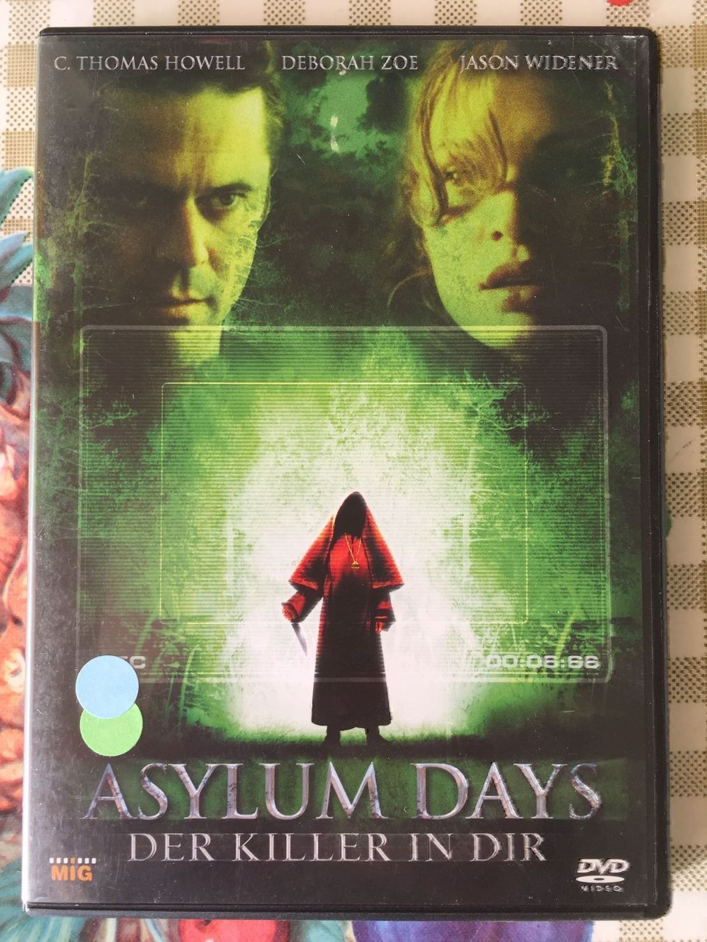 Tous les DVDs: Asylum Days - Der Killer in Dir – D'occasion à Rüti ZH par alumedien