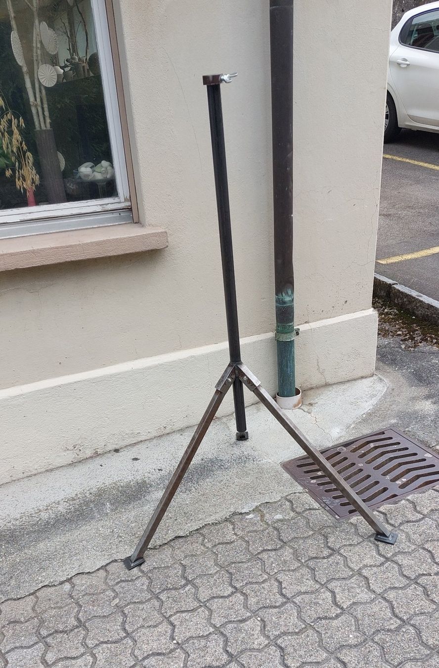 Sonstige Dekorationen & Accessoires: Stativ Hochstativ bis 3.5m Höhe - 2 Stück – Gebraucht aus Gersau von jonen01 1
