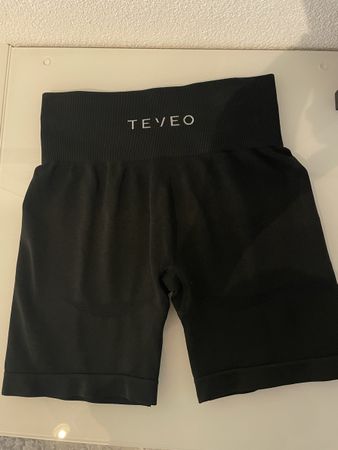 TEVEO Damen Shorts Schwarz Grösse S