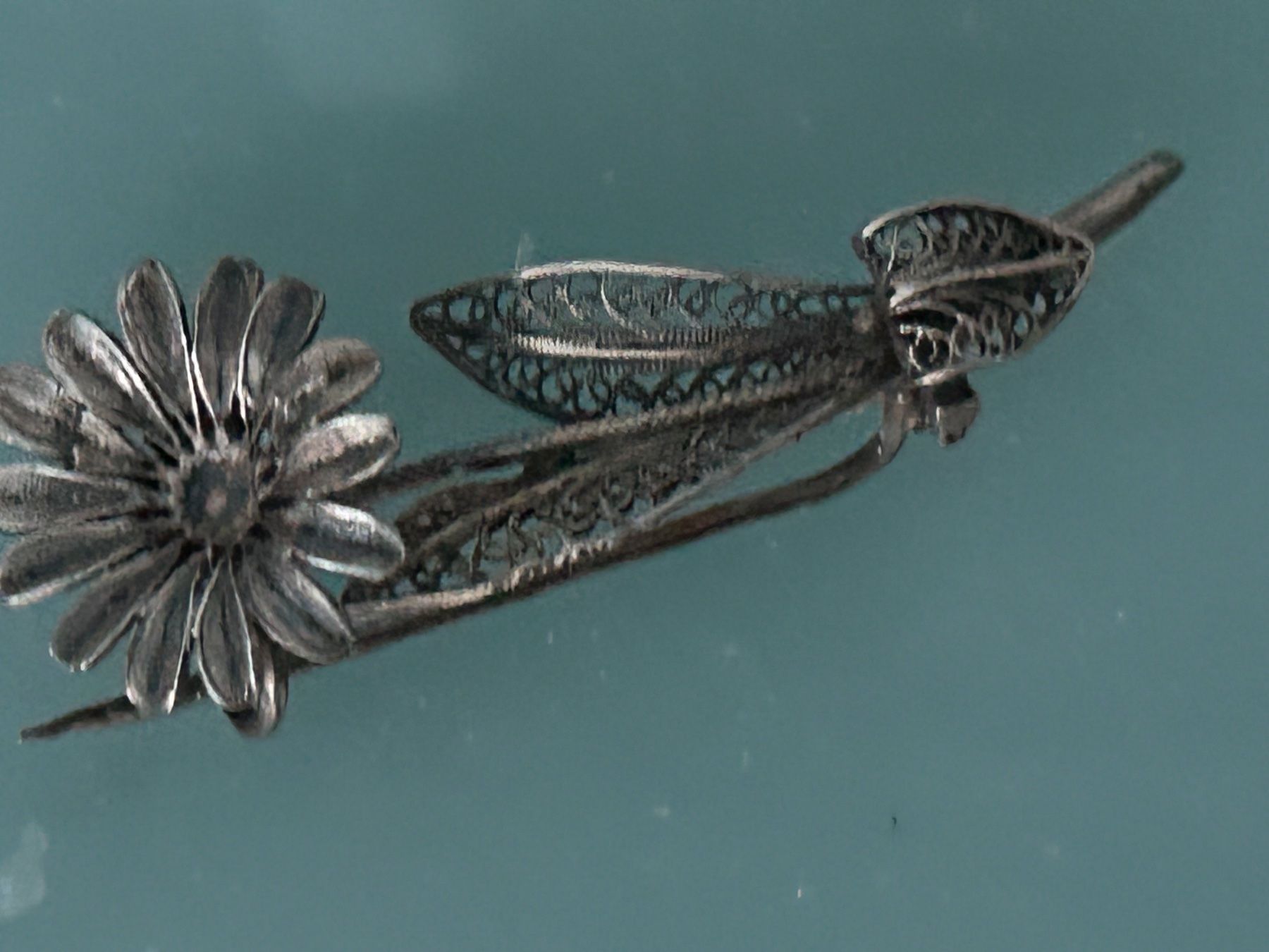 Spille & Fermagli: Kleine, filigrane Brosche in Blumenform – Usato da Eschenz venduto da glaro14 4