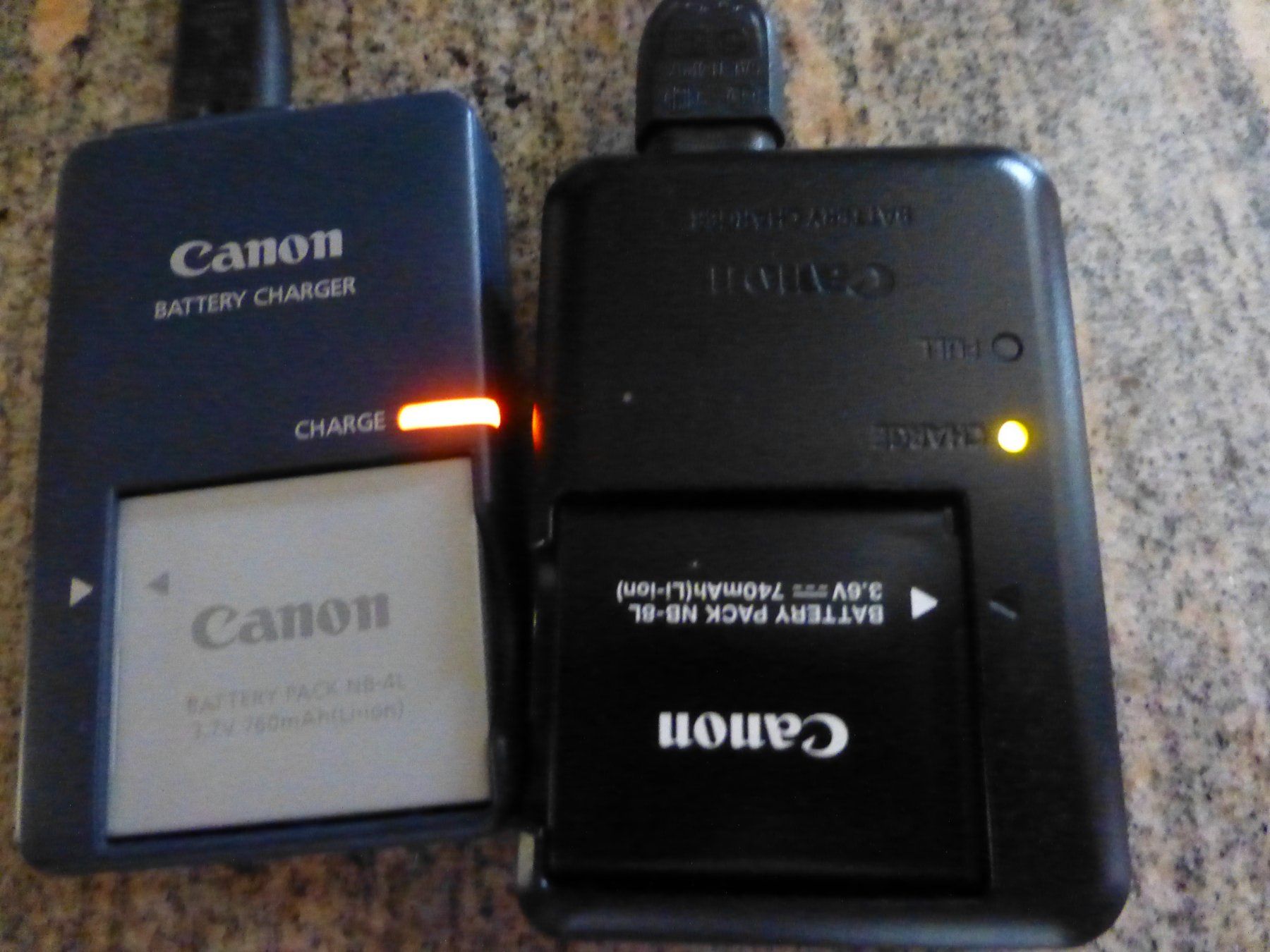 Canon Fotocamera: zwei Digitalkameras von Canon – Usato da Würenlingen venduto da drago56 7