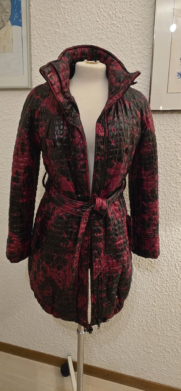 Cappotti: parka Myokie Paris avec capuchon, M – Usato da Martigny venduto da pivert03