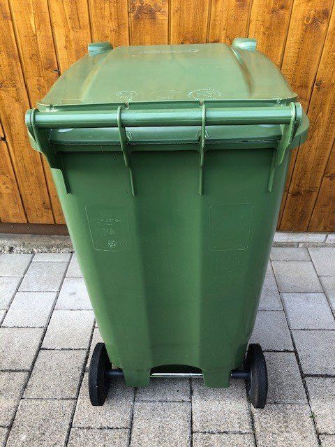 Sonstiges für Büro & Gewerbe: Ochsner Kunststoffcontainer 240 Liter – Gebraucht aus Altbüron von zet_pnw5 2