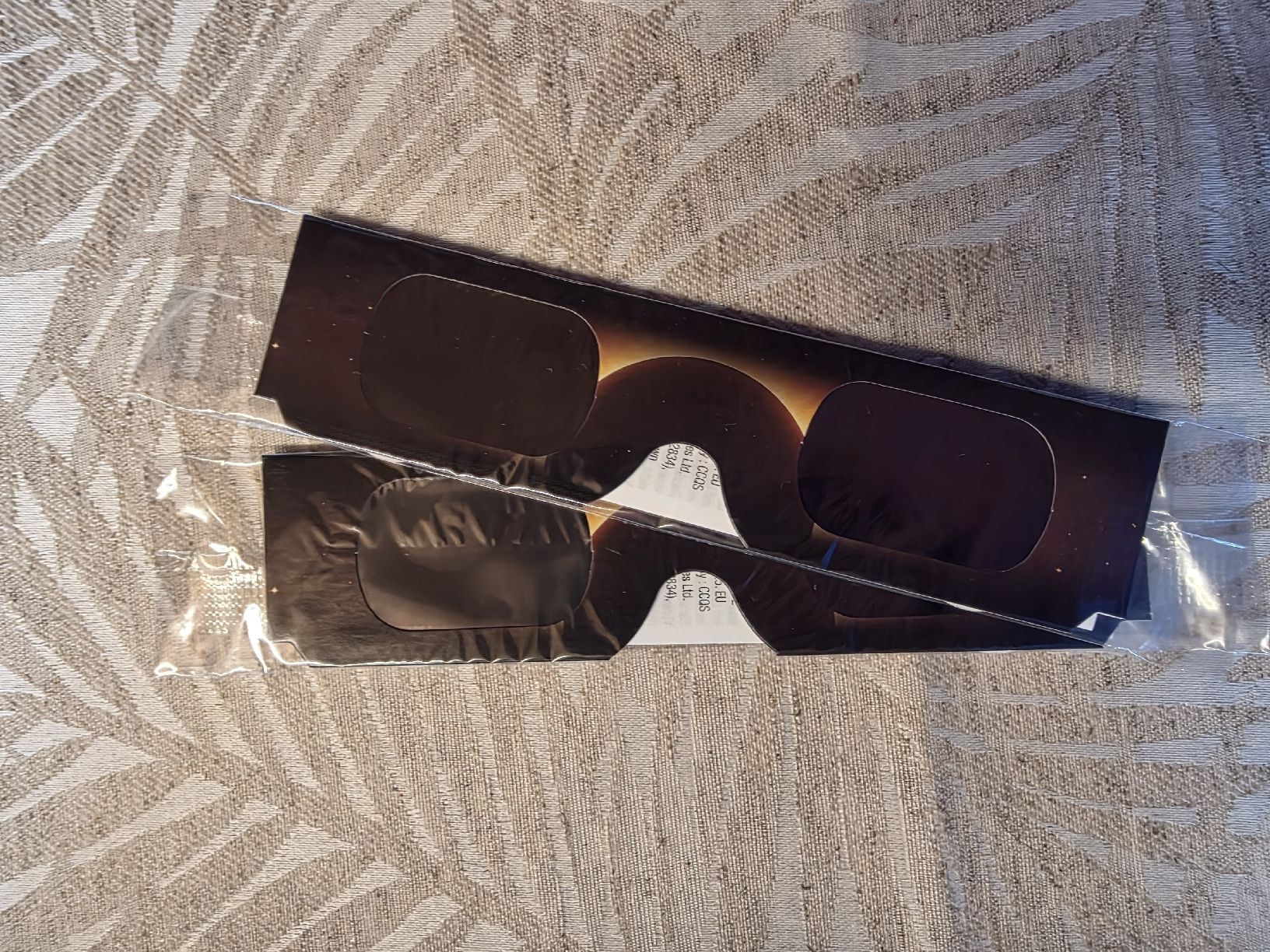 Occhiali & Lenti: Lunettes eclipse (Sonnenfinsternis-Brillen) – Nuovo e nell'imballaggio originale da Meinisberg venduto da KristinaaL
