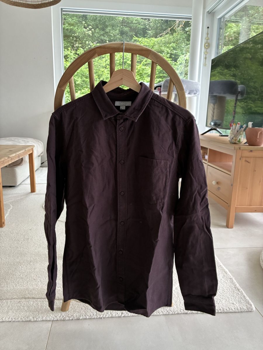 Cos Hemden: Chemise COS bordeaux en taille S – Gebraucht aus Champlan von YForter