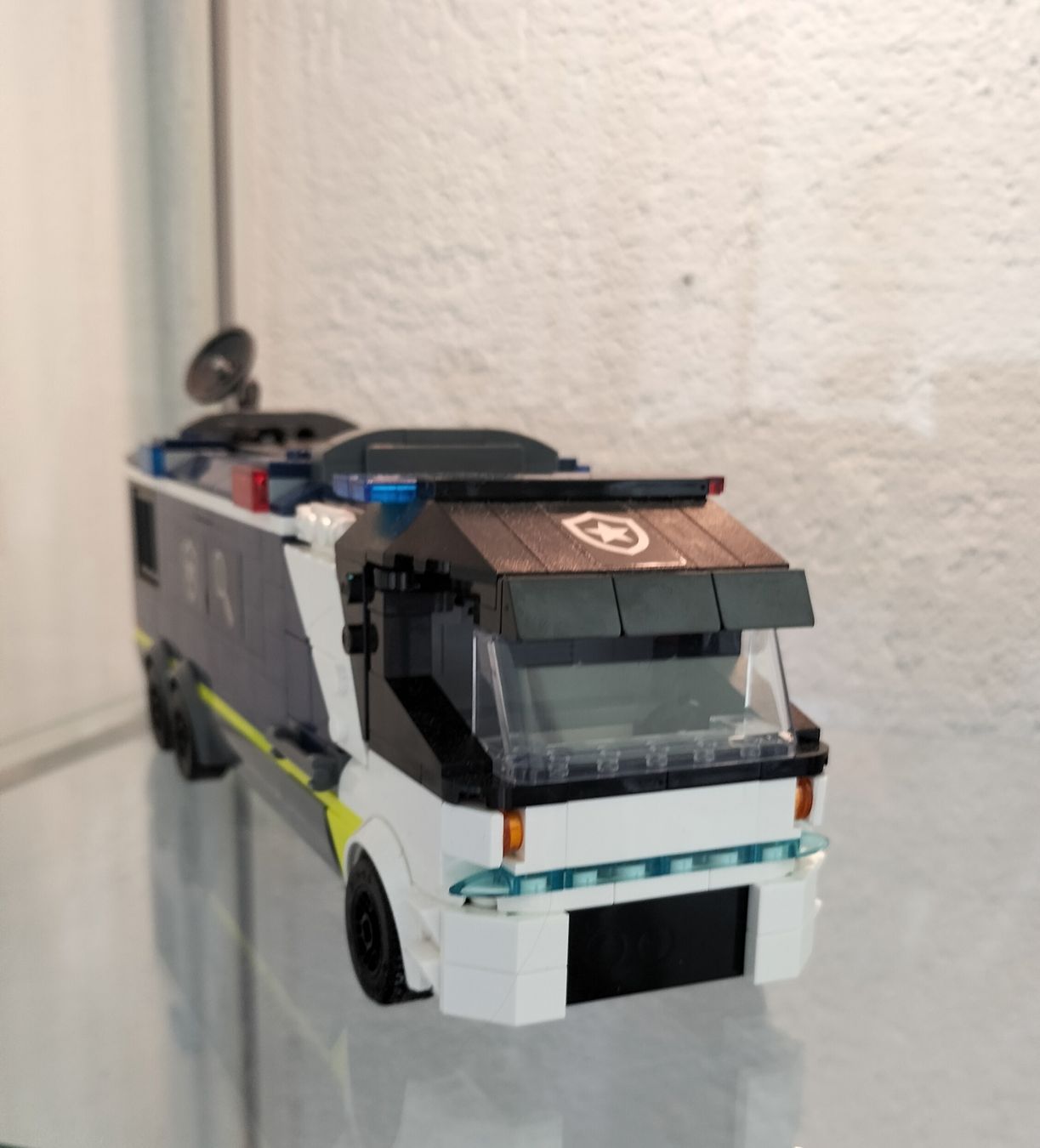Lego Kit di costruzioni: Lego City 60418 Mobiler Polizeitruck – Nuovo (secondo la descrizione) da Heimenschwand venduto da Gurnigel0 3