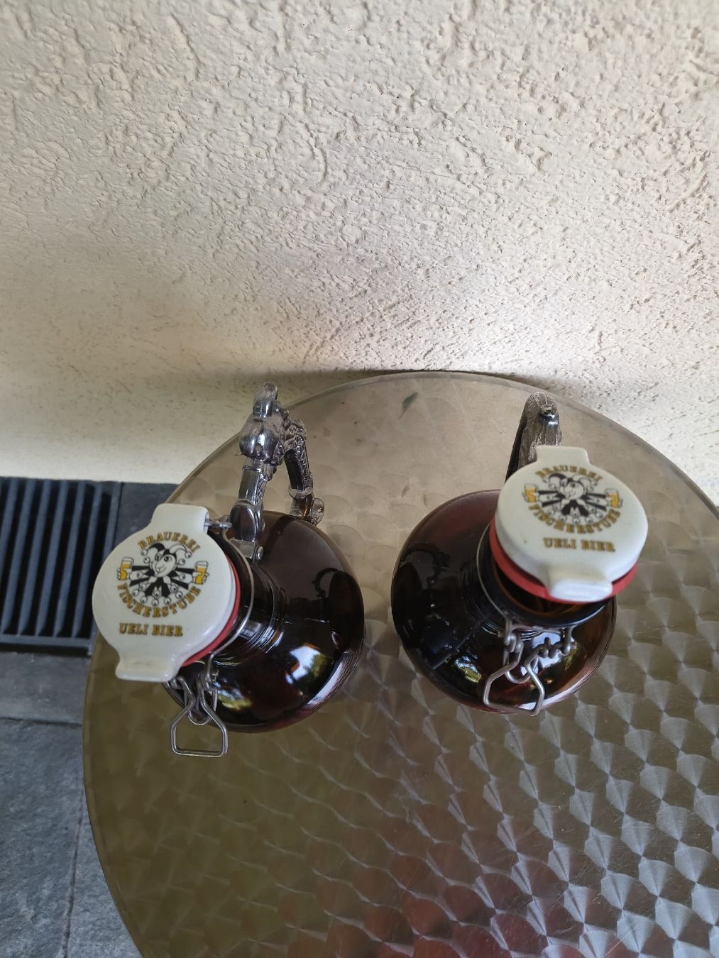 Bicchieri, Caraffe & Bottiglie: Bierkrüge – Usato da Zürich venduto da ogima08 1