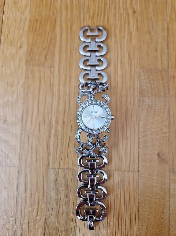 Montres: Armbanduhr Marke Guess – D'occasion à Winterthur par TOPM