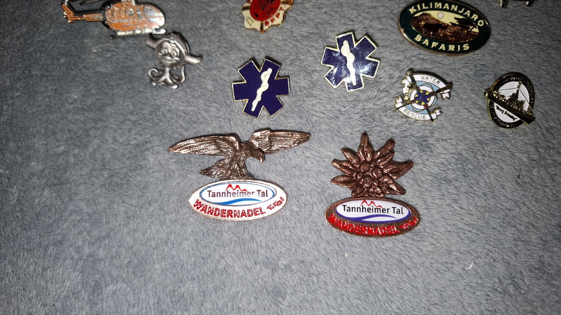 Placchette & Badge: Pin Sammlung – Usato da Nesselnbach venduto da Cyberbob2 2