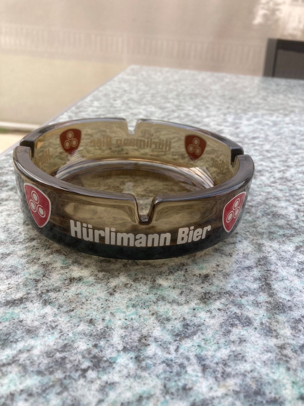 Portacenere: Aschenbecher Hürlimann Bier aus Glas – Usato da Winistorf venduto da Frosch55