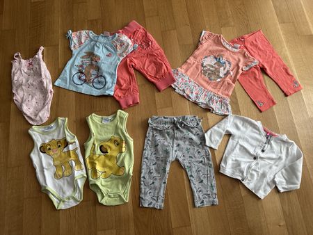 Paket Baby-/Kinderkleider Grösse 62/68