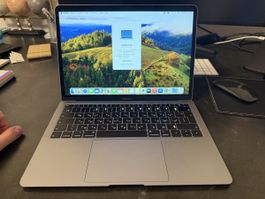 MacBook Air 13“ 128gb Intel Core i5 sehr guter Zustand