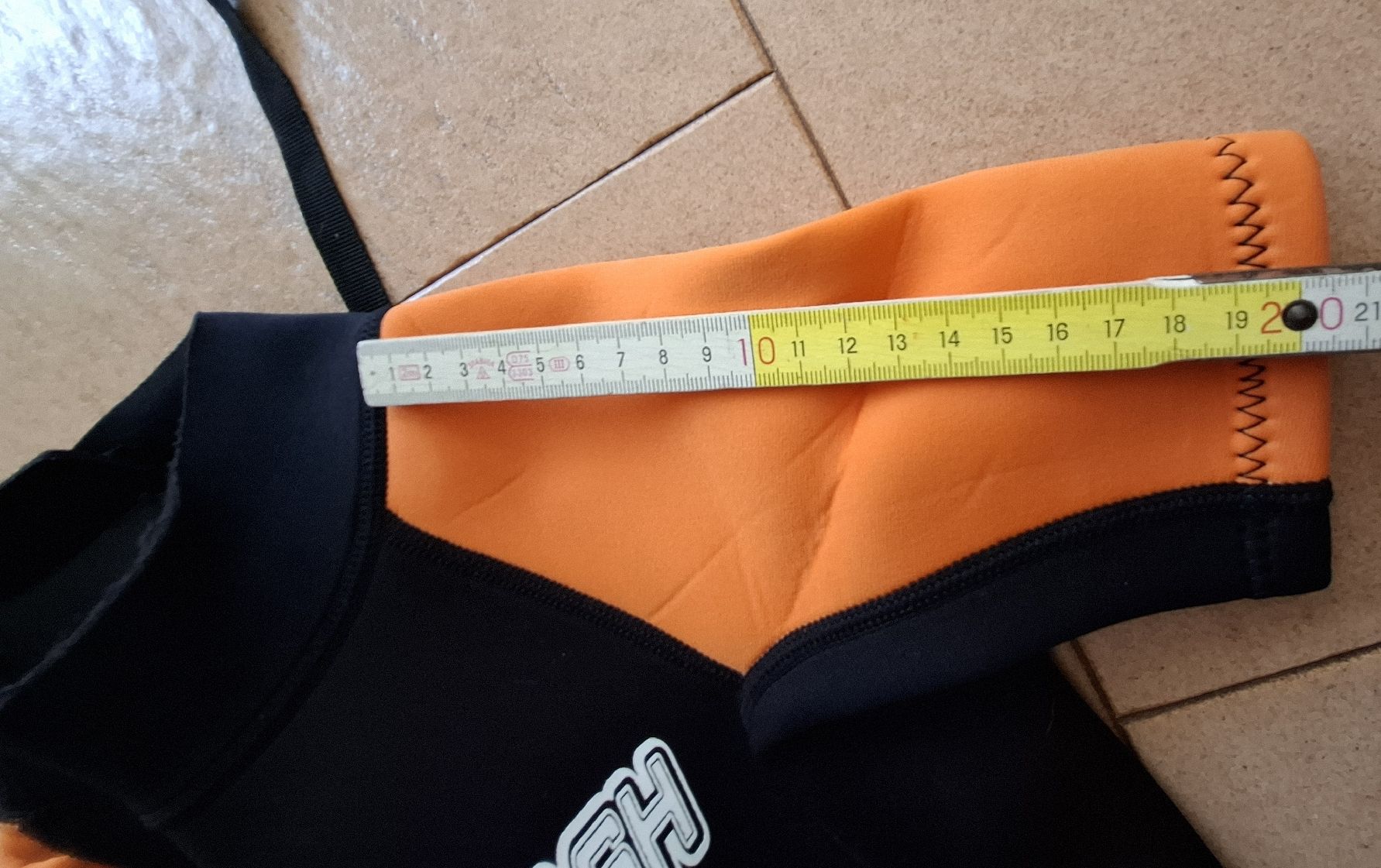 Anzüge: Neopren Overall Kinder  Size 6 /NEO-SPLASH – Gebraucht aus Thun von lede 8