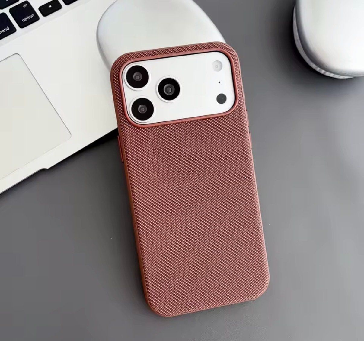 Apple Covers & Schutzfolien: Coque iPhone 17 Pro, Tech Woven MagSafe Luxe – Neu und originalverpackt aus Thônex von Suisse.Shopping 7