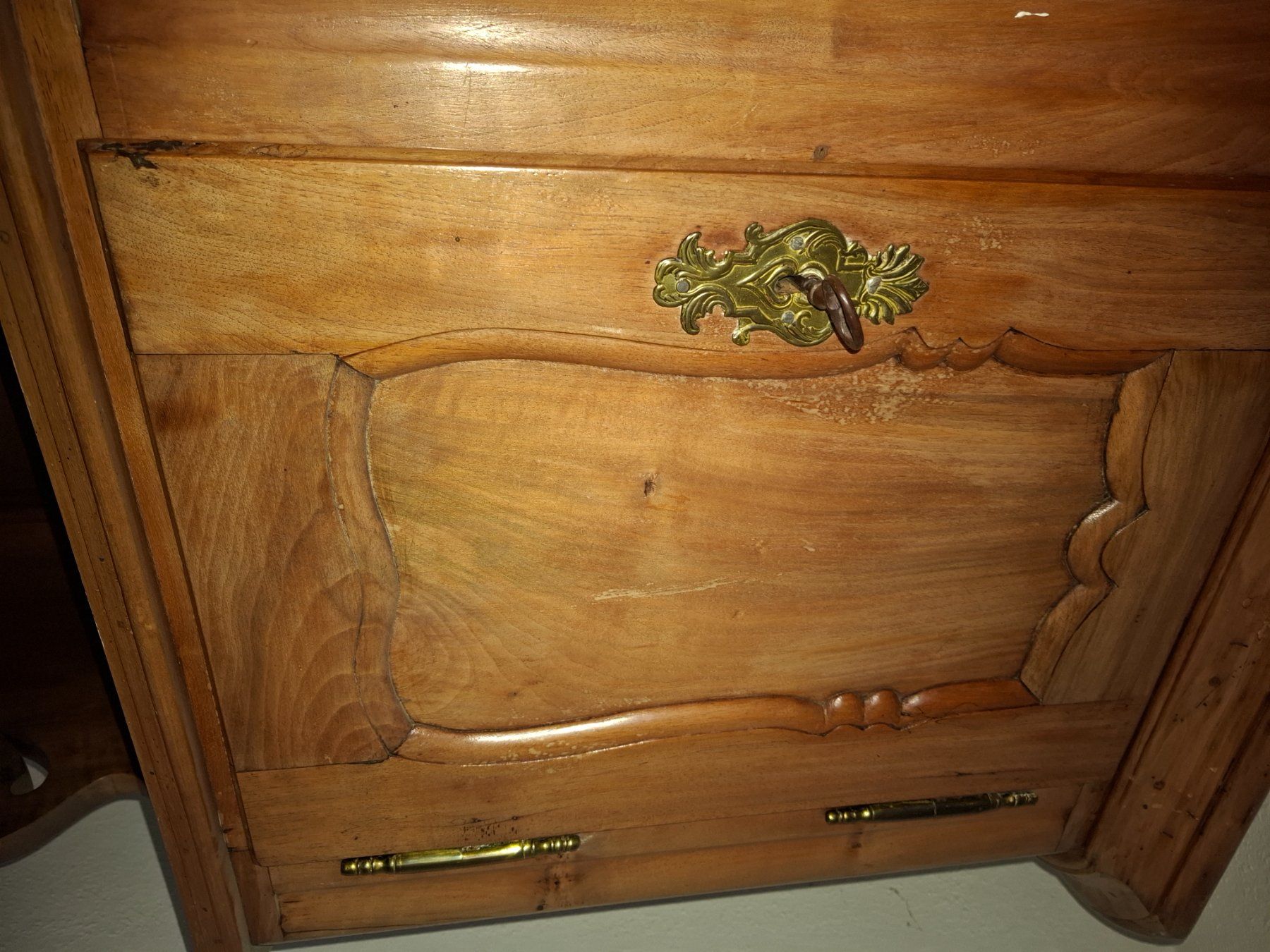 Credenze: Nussbaumbuffet von ca.1780 massiv – Usato da Andelfingen venduto da andelfingerin 4