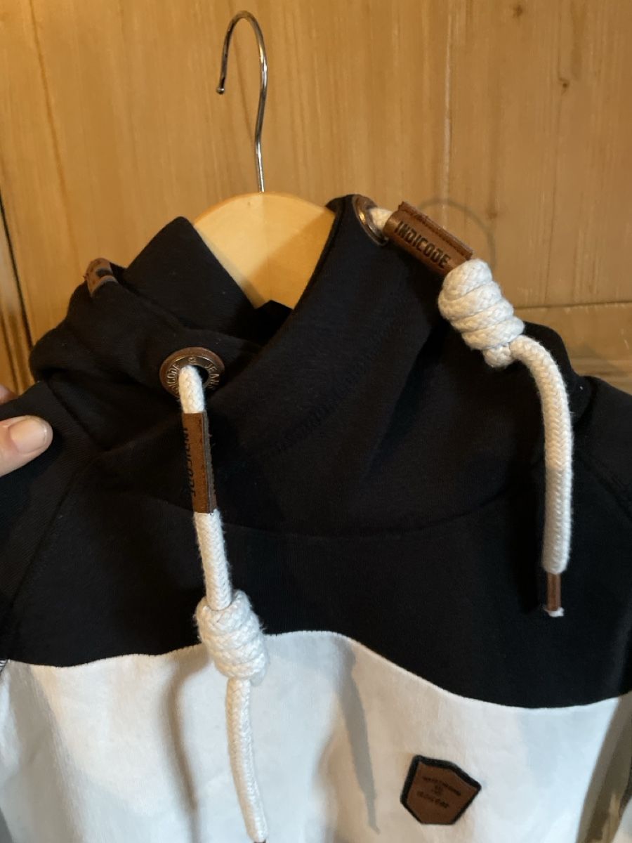 Pulls & Sweat-shirts: Pullover – Neuf avec emballage d'origine à Benken ZH par stefiz 1