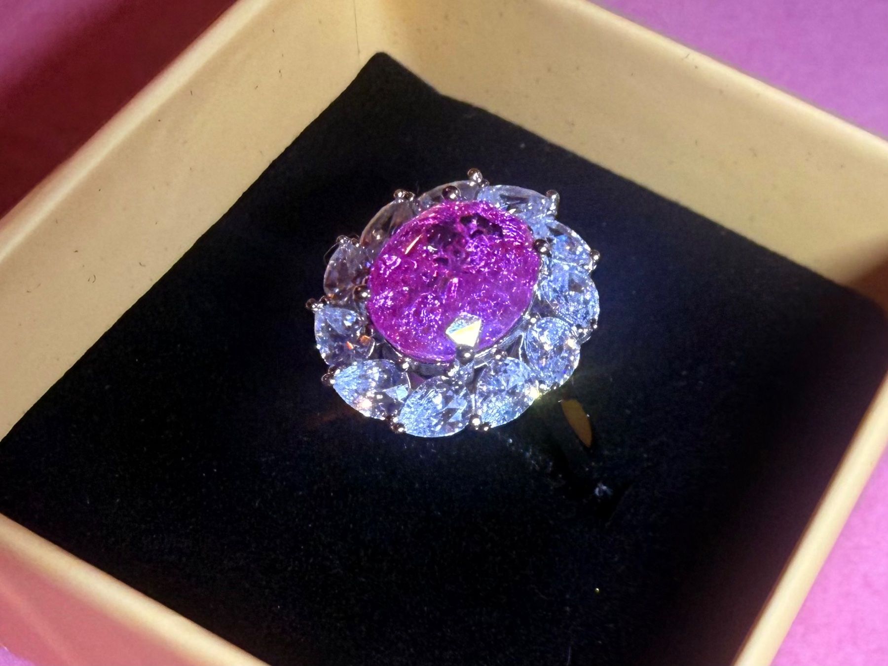 Bagues: Bague Saphir Rose – Neuf avec emballage d'origine à St-Maurice par Sandrinette123 4