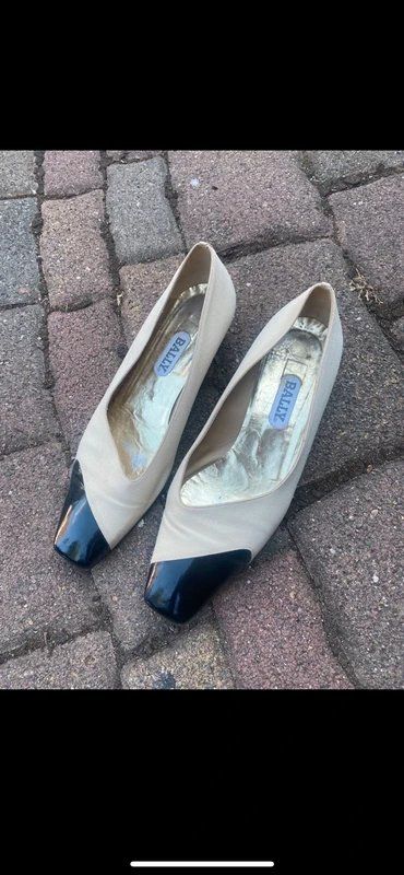 Scarpe da donna: Bally Pumps 39.5 – Usato da Reinach BL venduto da pinusmugo
