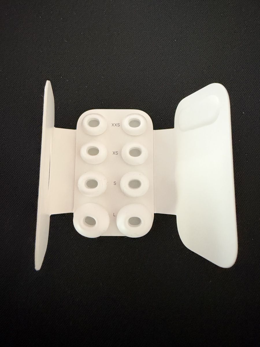 Apple Cuffie: Apple AirPods Pro 3 A3064 – Usato da Niederrohrdorf venduto da Laax 2
