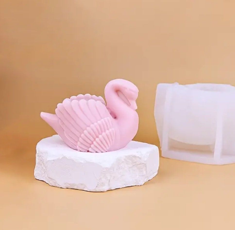 Teglie da forno: Giessform Silikonform Kerzenform Tiere Schwan – Nuovo e nell'imballaggio originale da Kaltbrunn venduto da schere-stein-papier 1