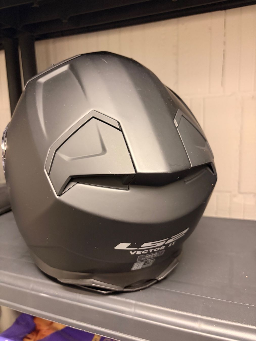 Kleiderpakete: Neuwertiger Helm – Gebraucht aus Bronschhofen von hobbykatz 1