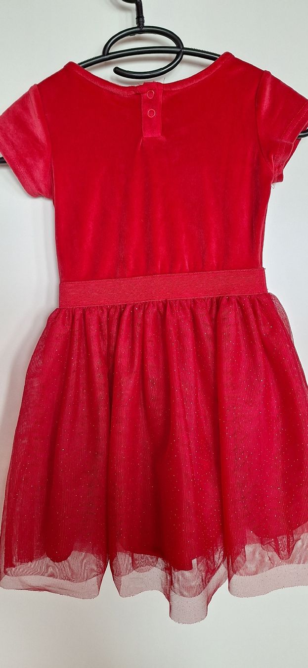 Vestiti & Gonne: Rotes Samtkleid Gr. 104 – Usato da Oberägeri venduto da Runningiceman 3
