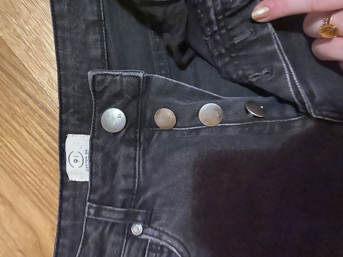 Jeans: Jeans noir Cotton on taille 36 – Usato da Epagny venduto da nie_n5yb 1
