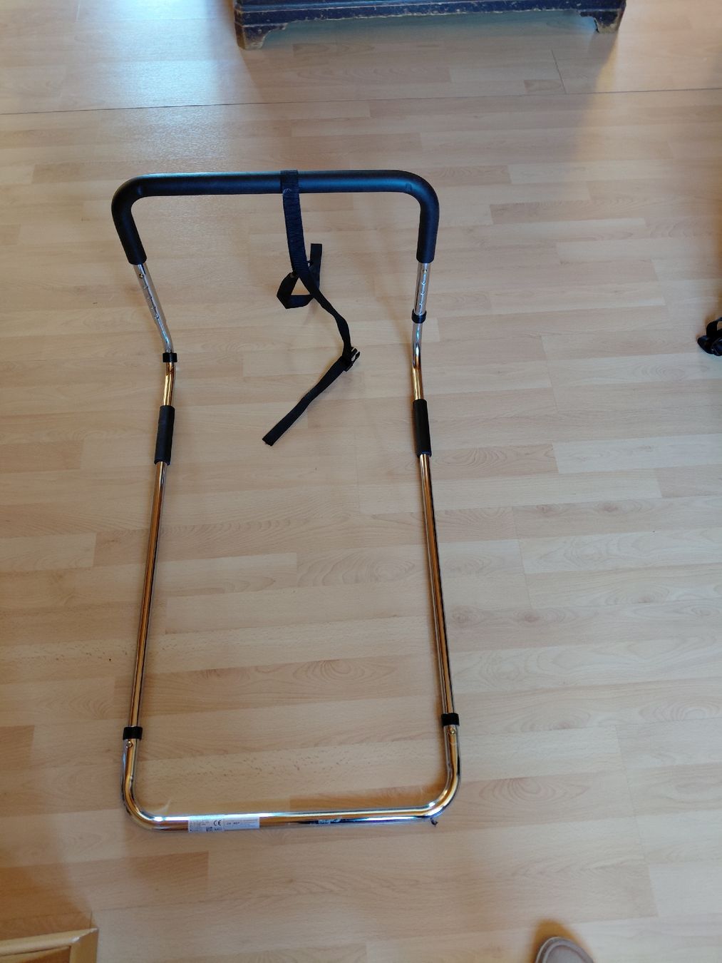 Supporti a parete: Aufstehhilfe für Bett – Usato da Altishofen venduto da usc_6vfx