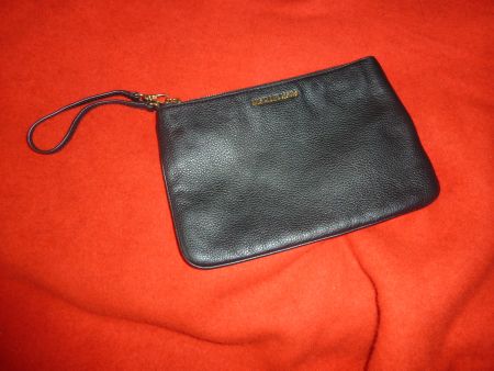 pochette en cuir noir grainé marque Michael kors unisexe