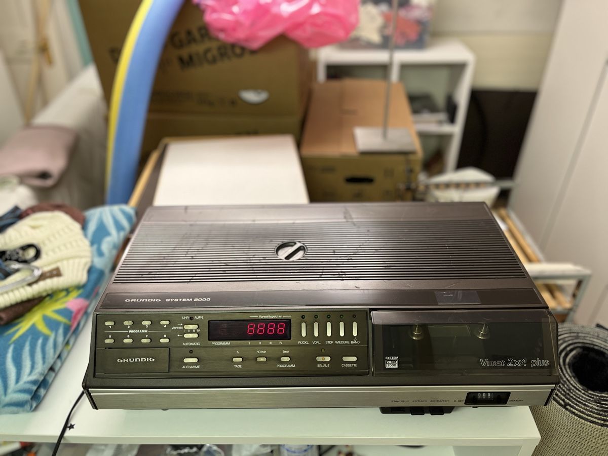 Grundig Registratori: Video 2000 - Grundig Videorekorder – Difettoso da Wädenswil venduto da a563076 1