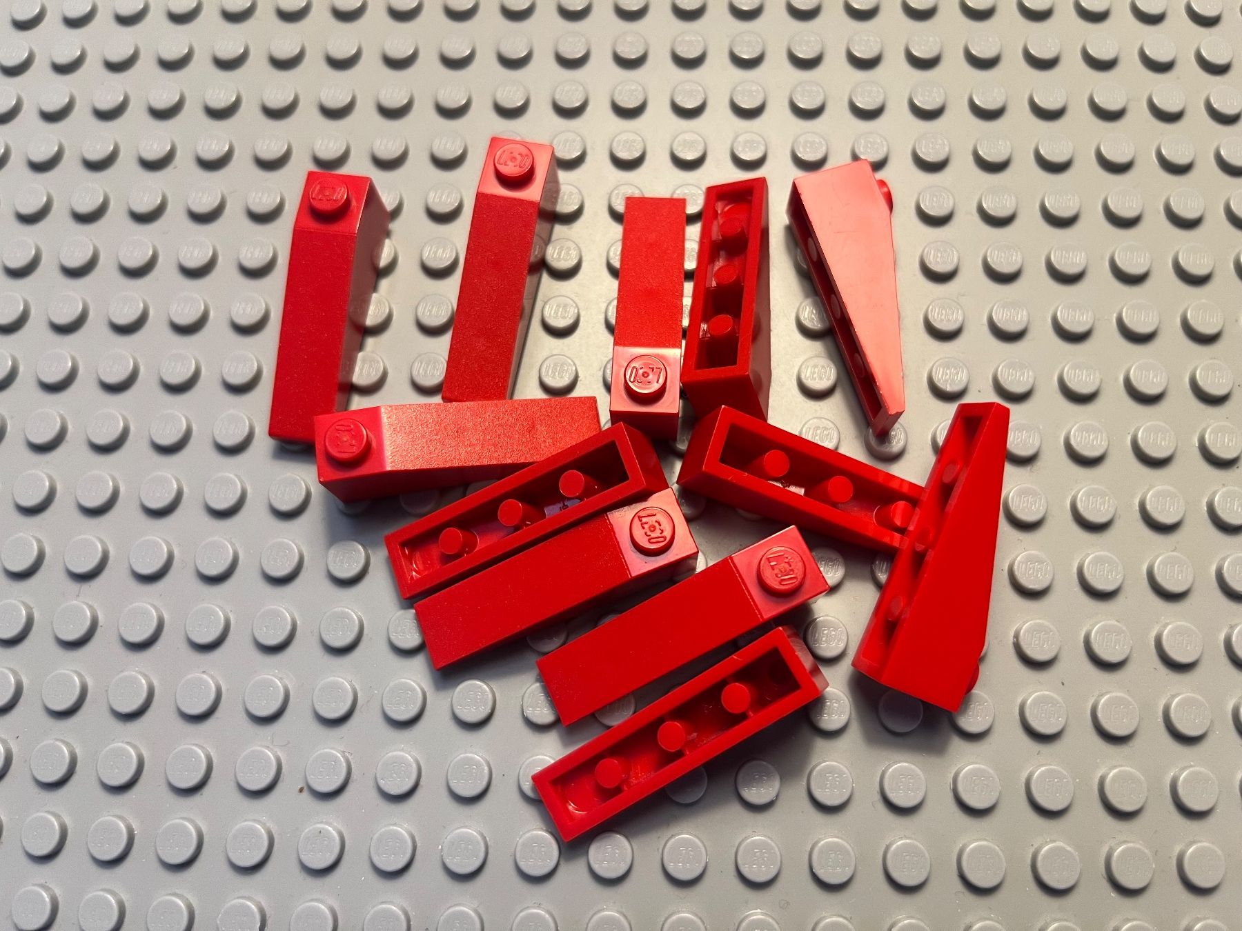 Lego Baukästen: Lego 12x Dachstein 1x4 (60477) – Gebraucht aus Basel von Swi-7621