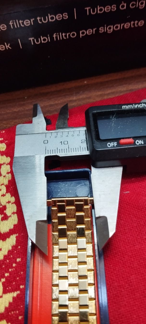 Orologi: Bracelet montre vintage – Usato da La Chaux-de-Fonds venduto da jac_9llg 4
