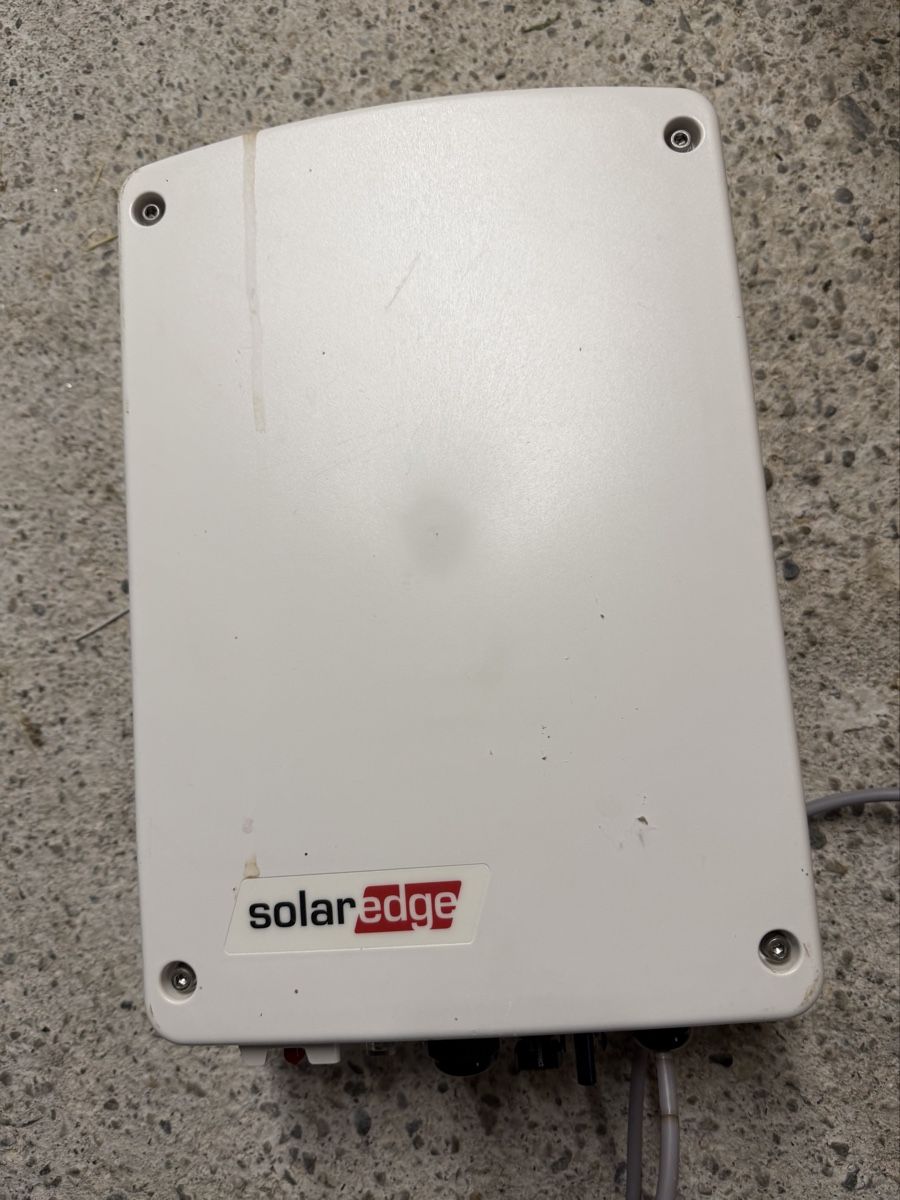 SolarEdge Inverter: SolarEdge SE1000M Wechselrichter – Usato da Wiler Lötschen venduto da PADDY-25