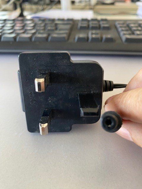 Laufwerke & Adapter: Adapter – Gebraucht aus Wängi von Bmo 1
