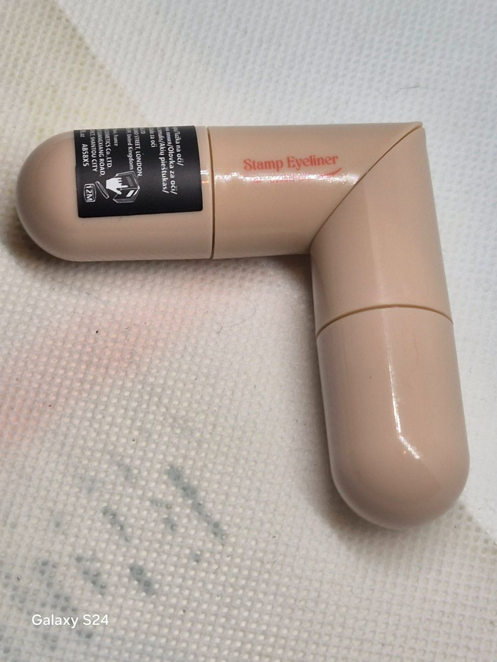 Make-up: Schwarzer Duo-Eyeliner, neu – Neu und originalverpackt aus Losone von bal_gfp6 6